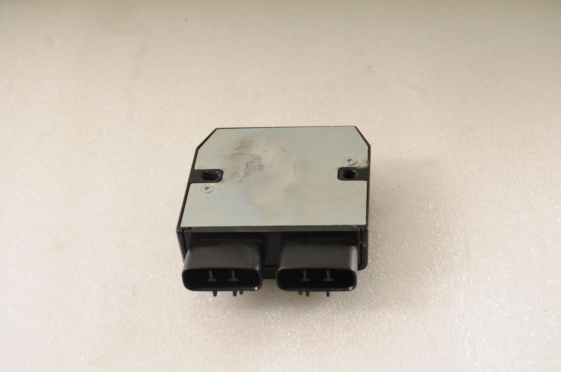 8JPH19601000-001