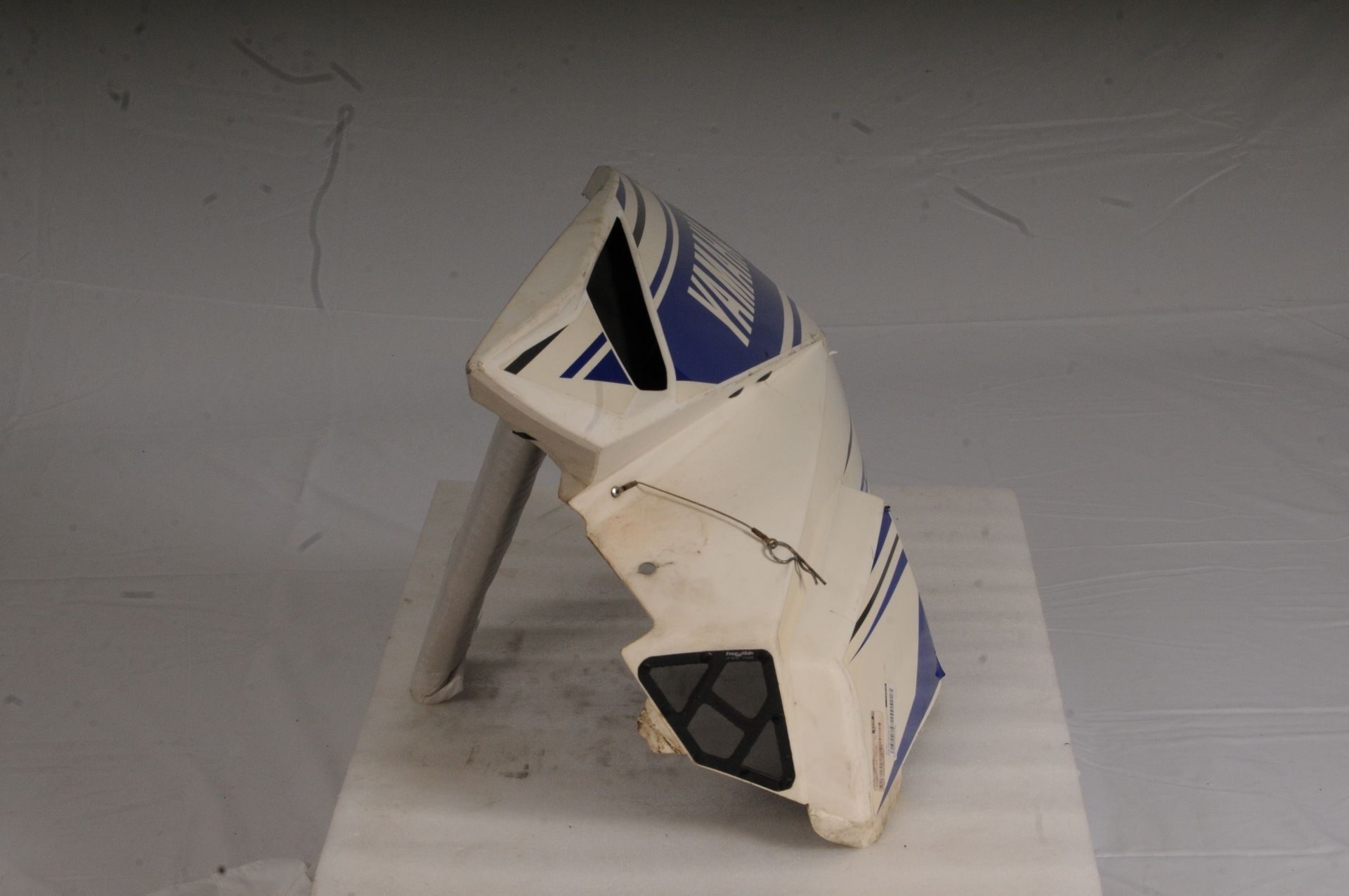 8JRK810F0000-001