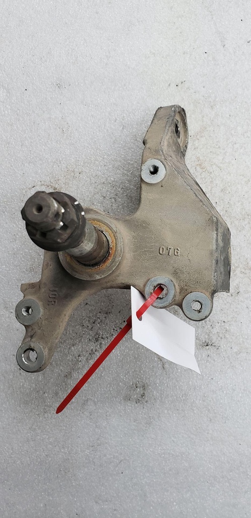 Knuckle, Steering - Ri 30%
