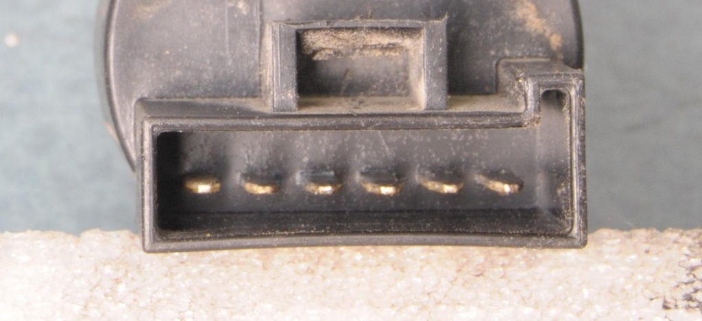 710005153-0024.jpg