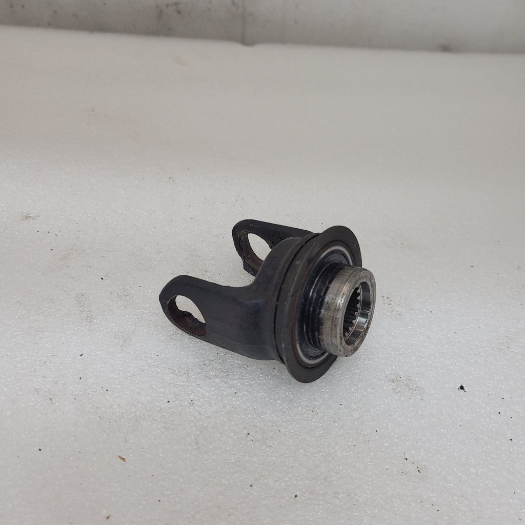 YOKE,PROP SHAFT JOINT (inc. 12) (4X4)
