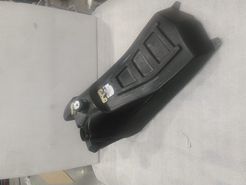 ASM-FUEL TANK MACH 600LE PRO