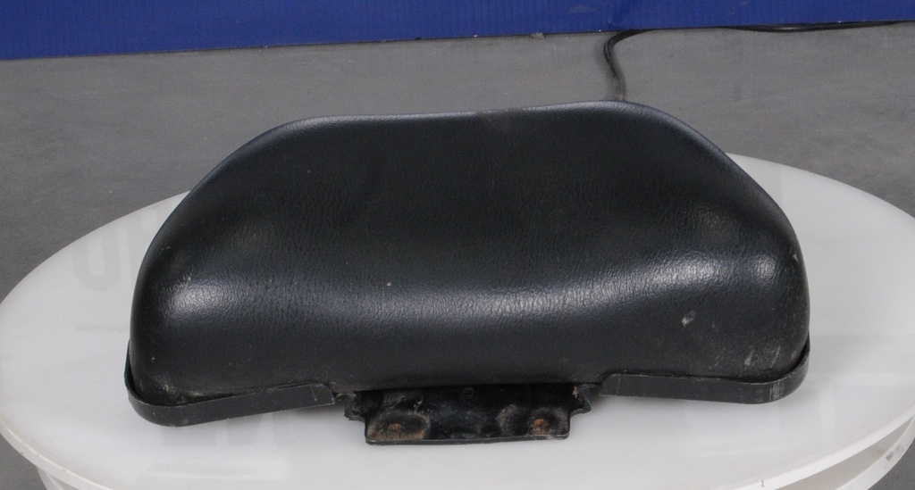 BACKREST COVERING, GLOSS BLACK