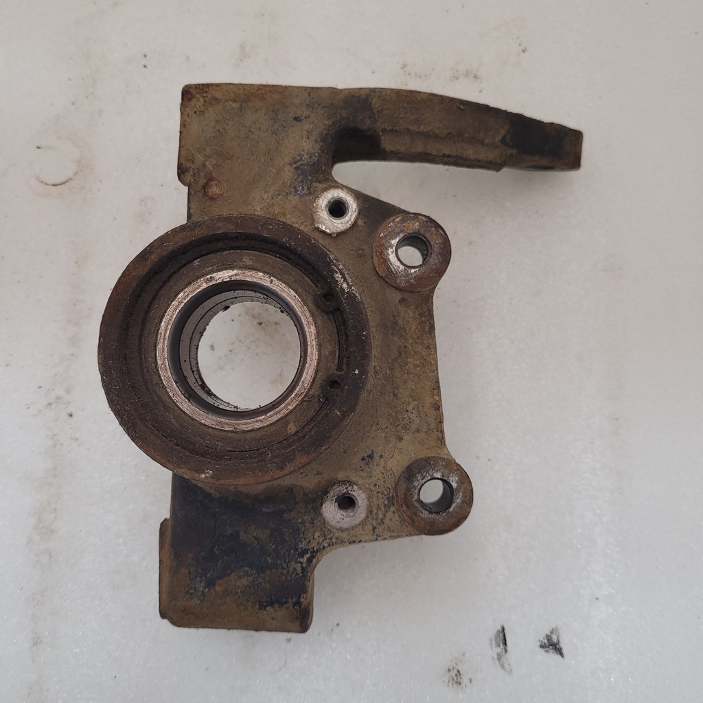 STEERING KNUCKLE (LEFT HAND)