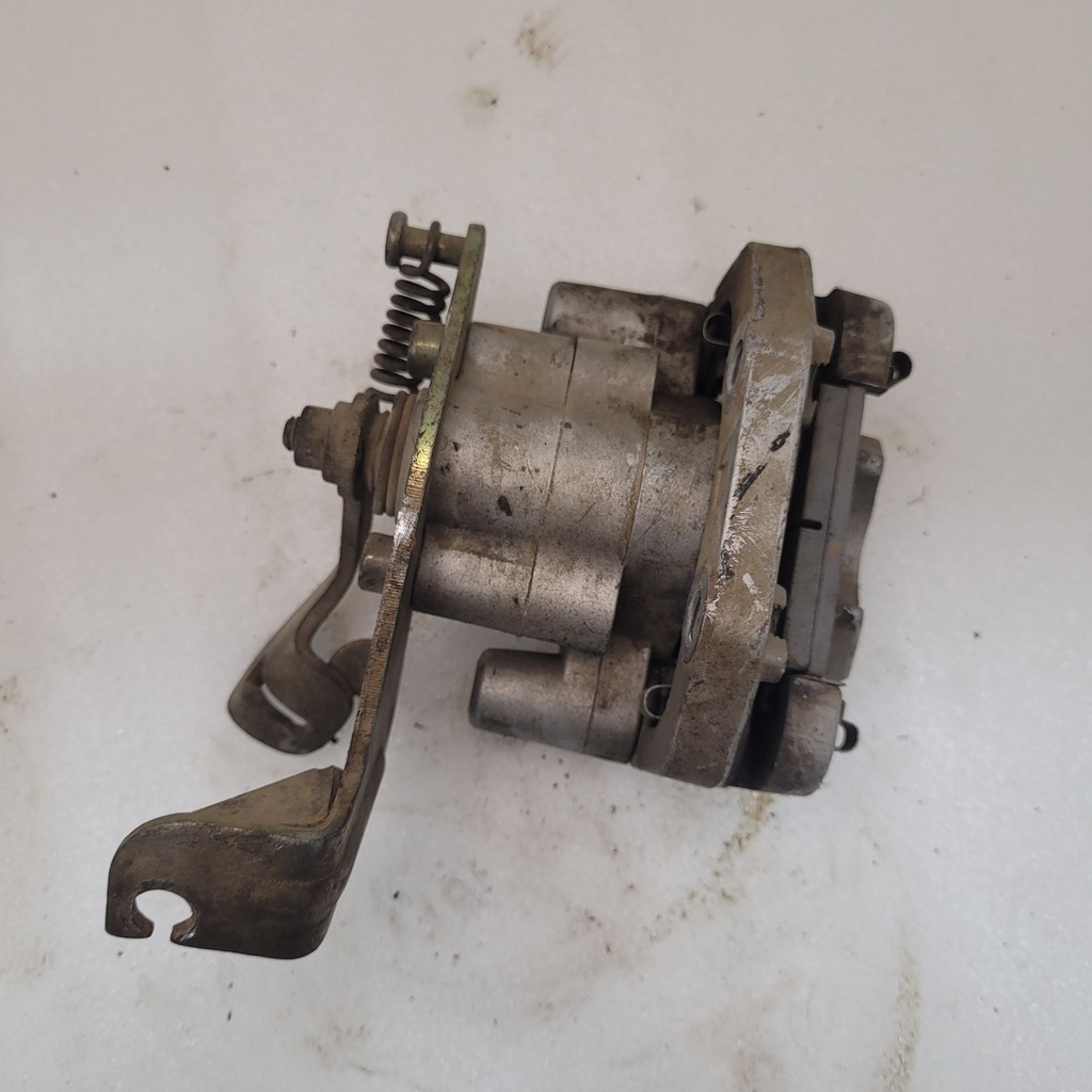 REAR CALIPER (RIGHT HAND)