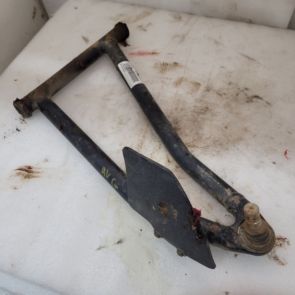 CONTROL ARM FRONT LOWER LEFT SI