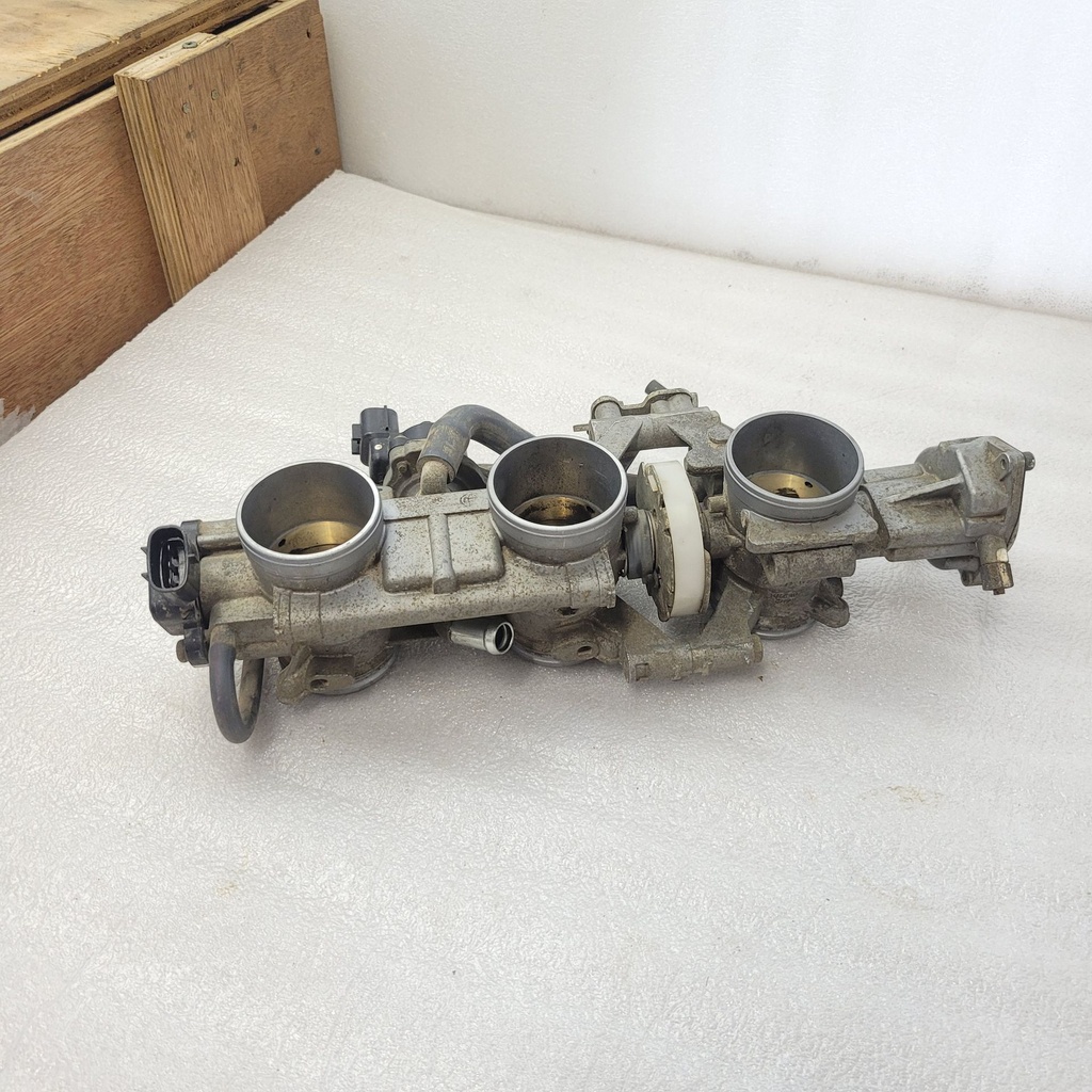 Throttle Body Assy - 2HC-13750-00-00 YAMAHA