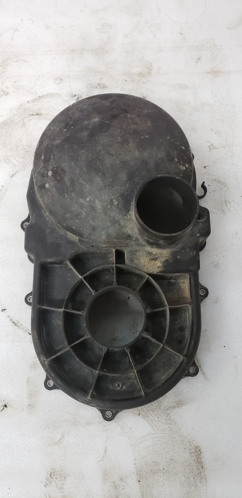 Cover, Crankcase 3
