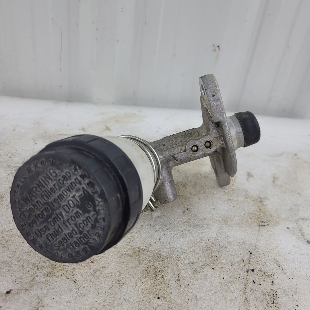 (new ref. 2pg-2583t-01-00) master cylinder assy