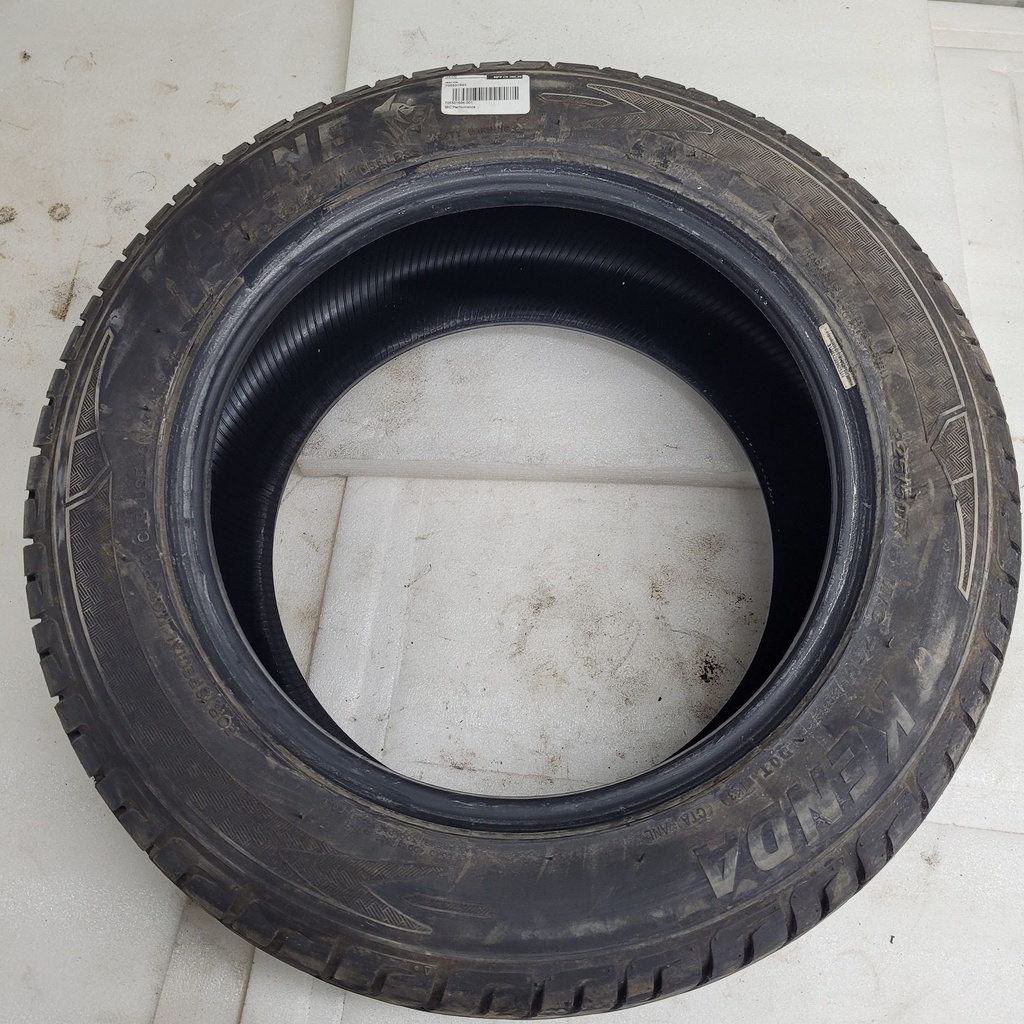 (new ref. 705503310) rear tire model-st ltd