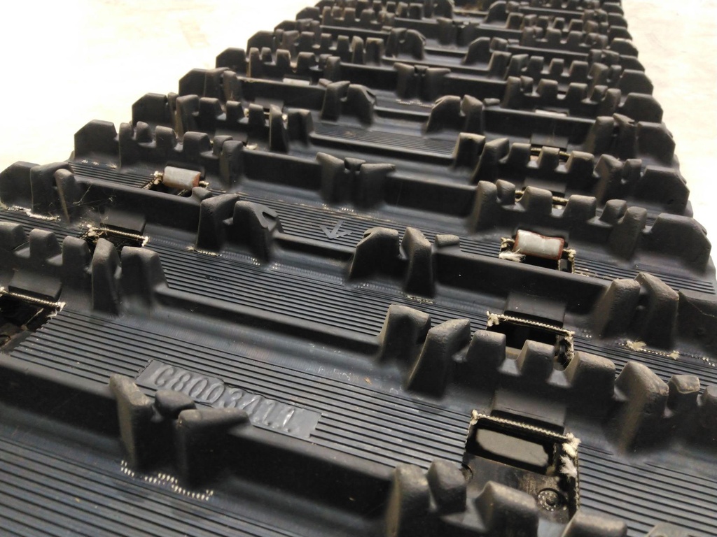[8GR471100000-001] Track Assy 15x144