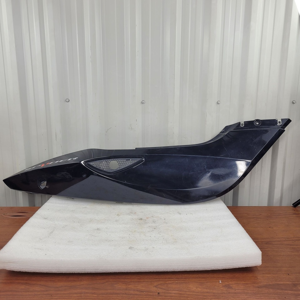 (new ref. 705008938) rh rear panel, black