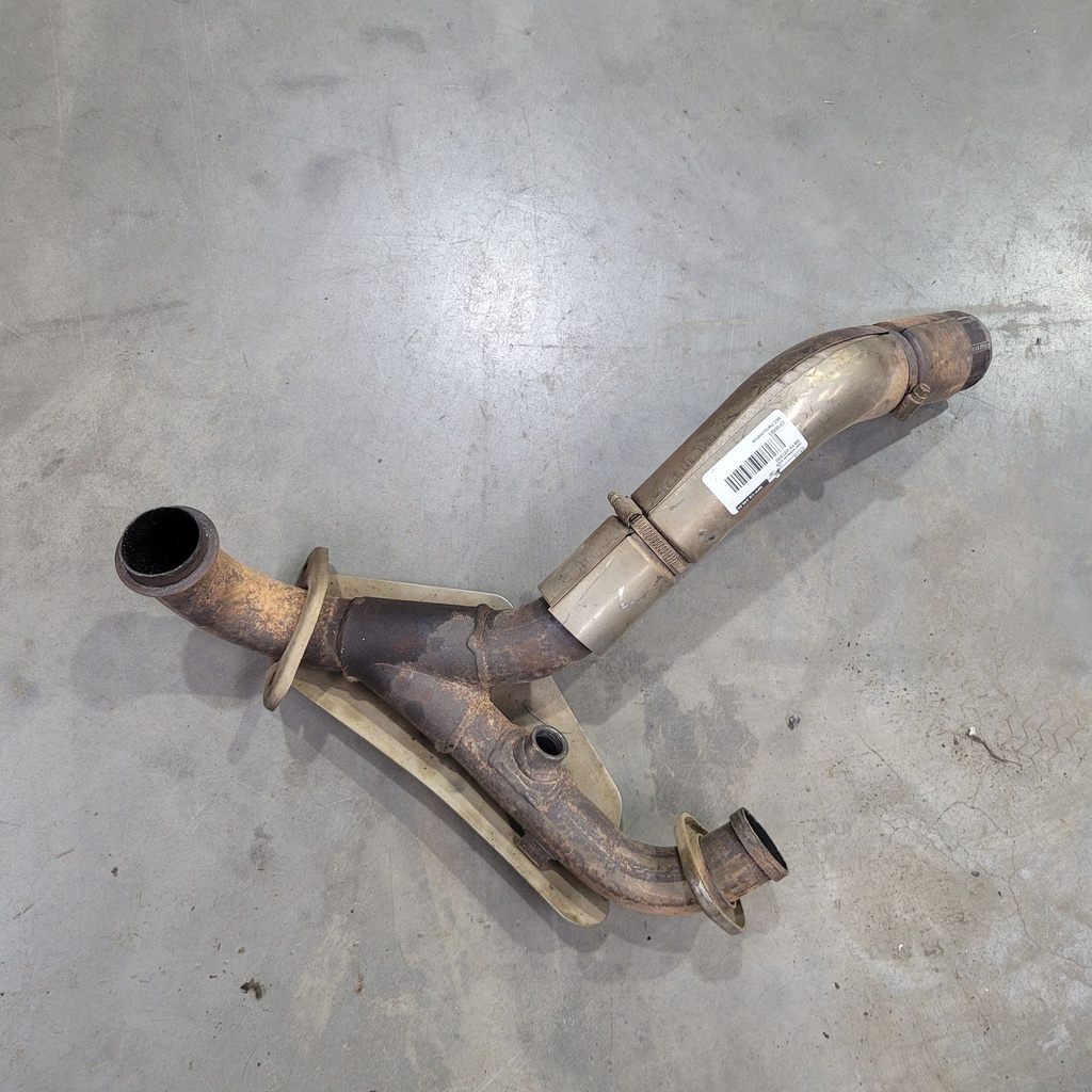 rear exhaust pipe