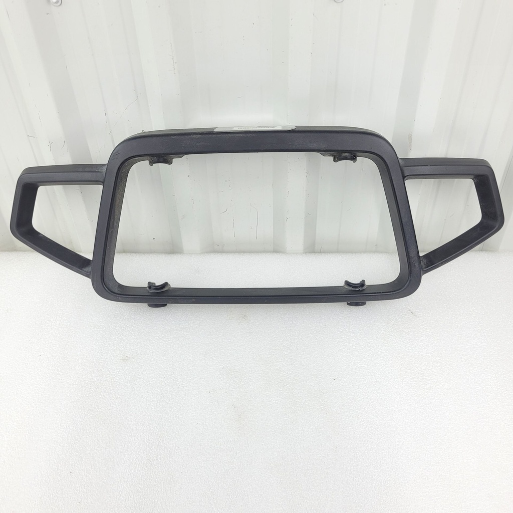central bumper trim