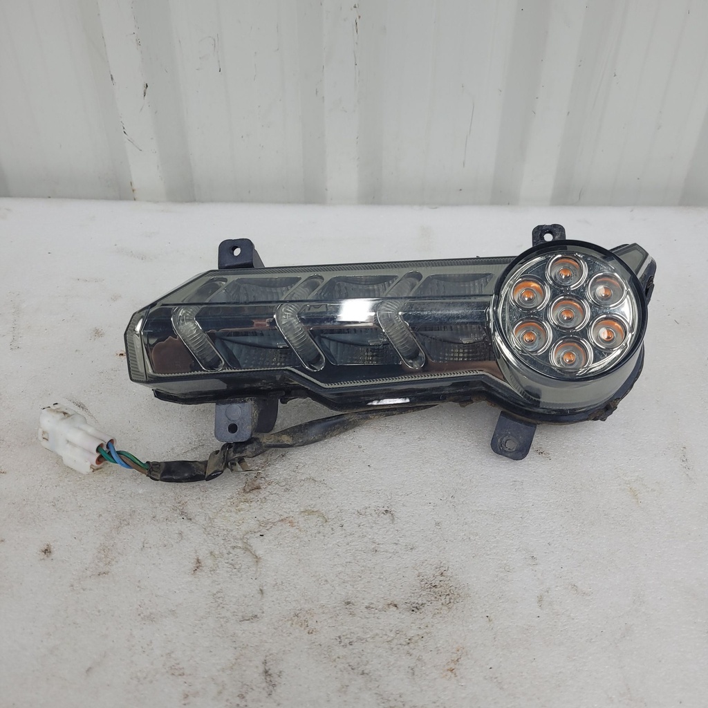 right hand tail light