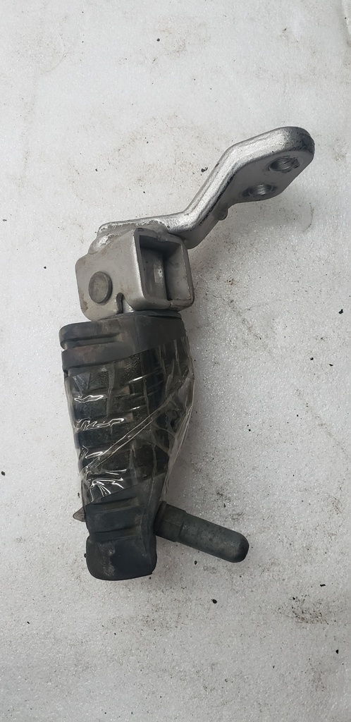 HOLDER-STEP,FR,RH,F.S.BLA - 34003-1432-18R KAWASAKI