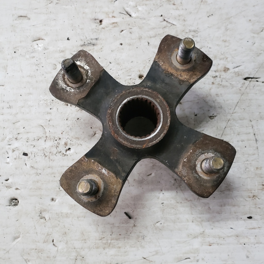 Hub, Wheel Gray - 3406-166 ARCTIC CAT