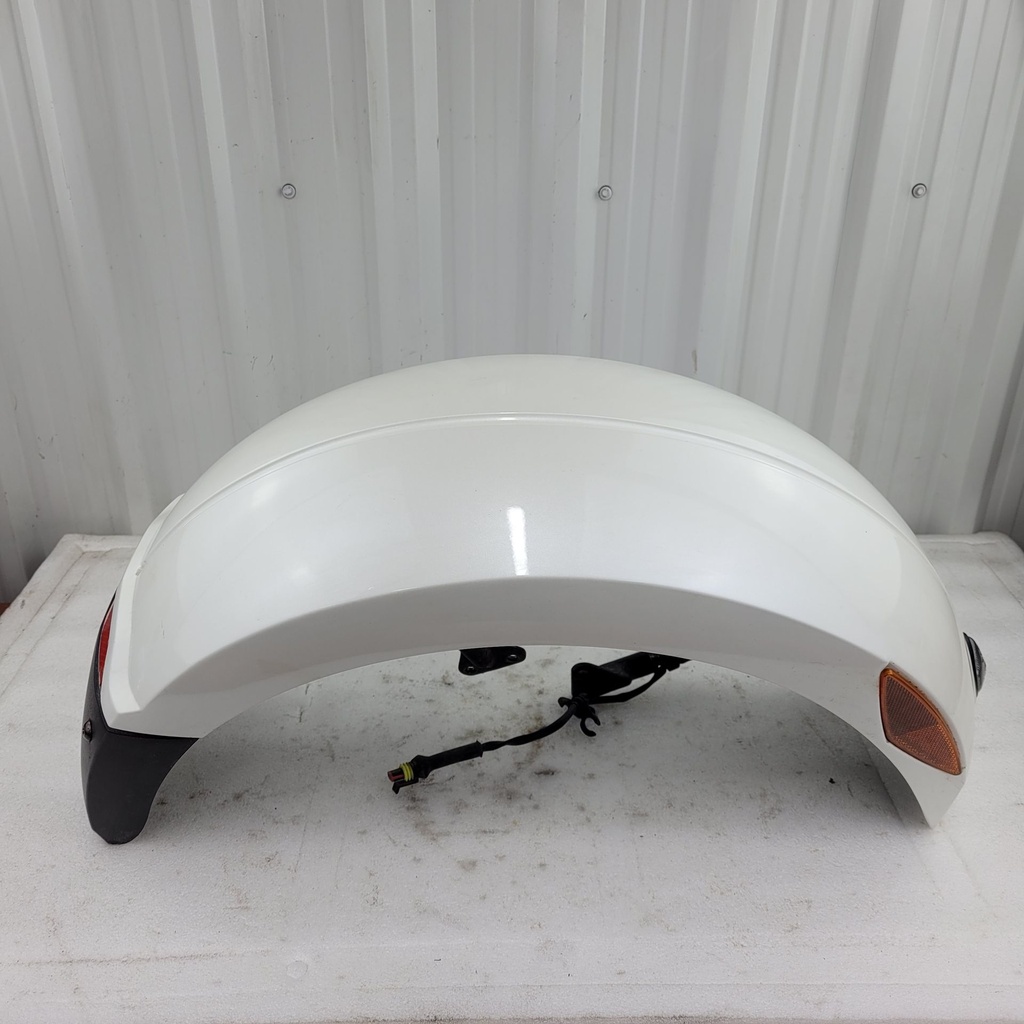 pearl white rh front fender