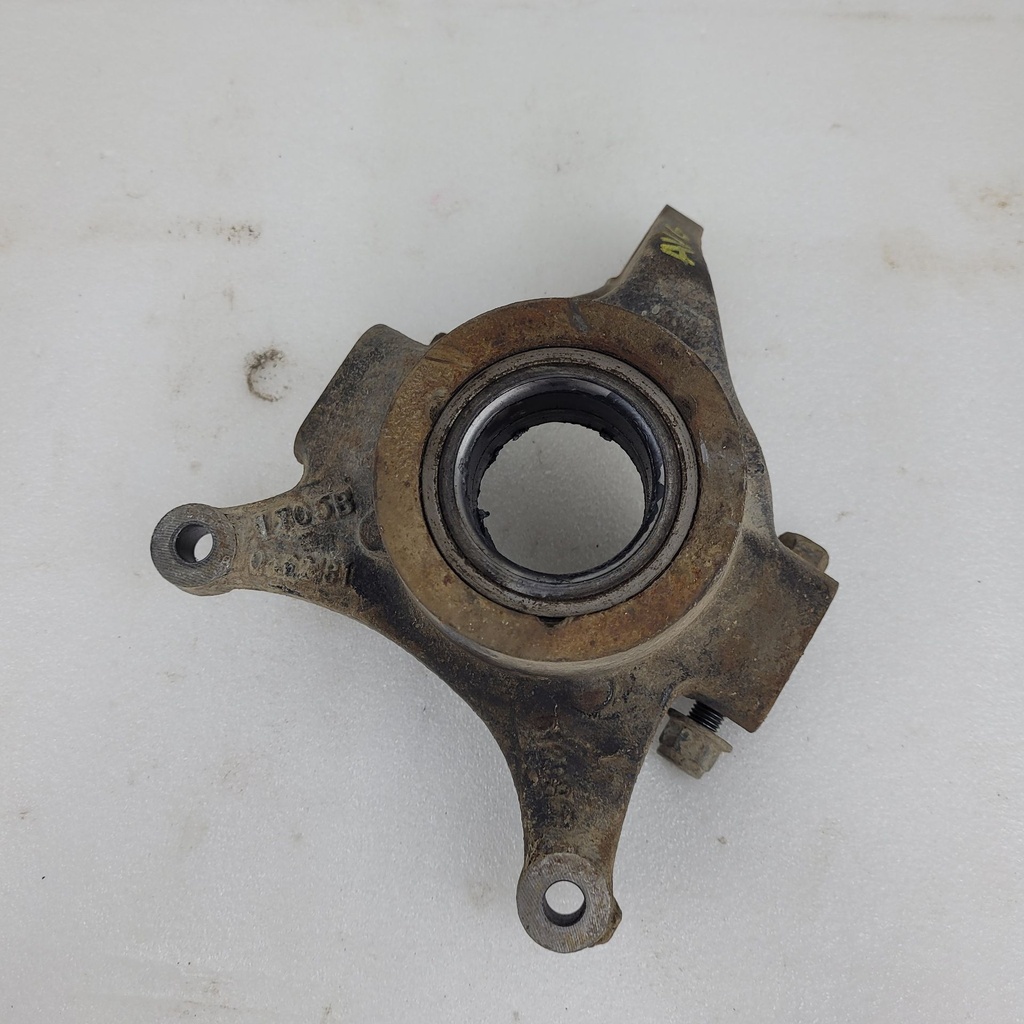 knuckle, front, left