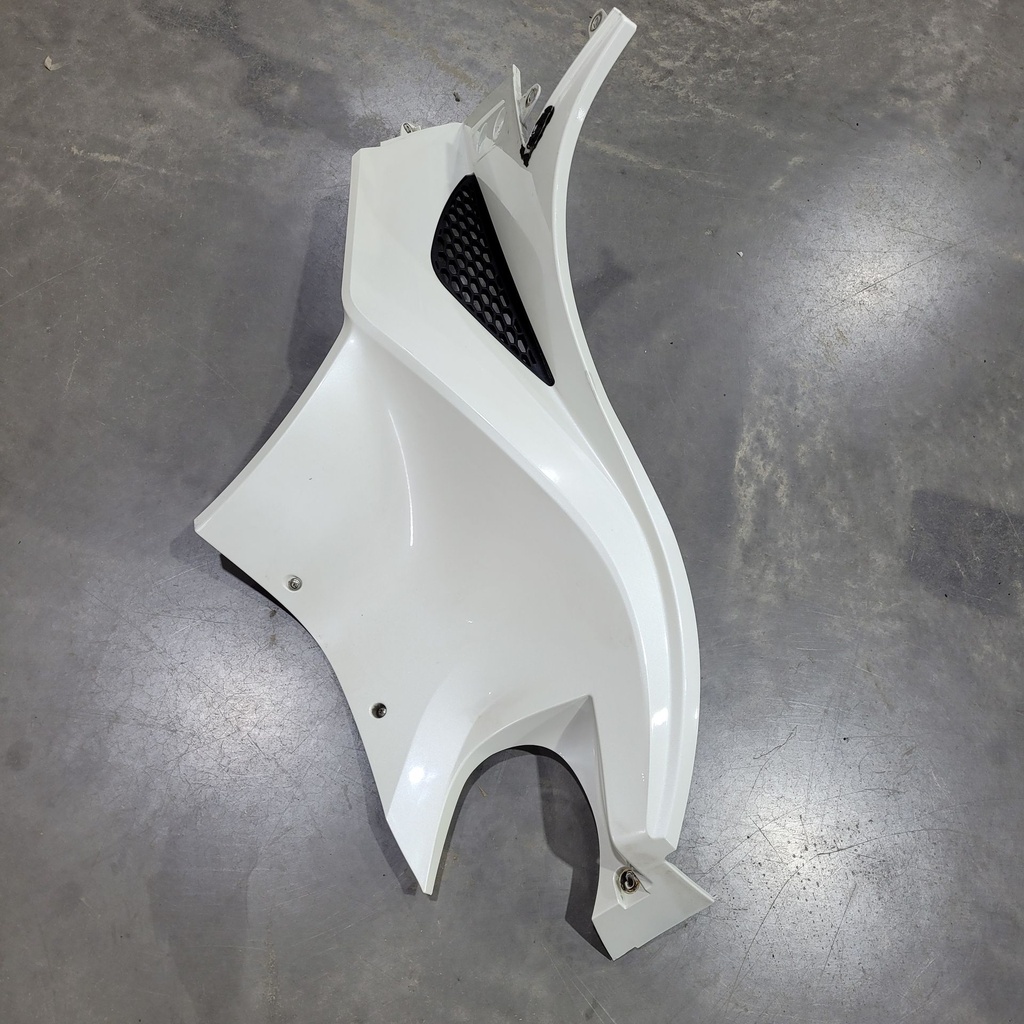 (new ref. 705006168) lh upper side panel, white pearl