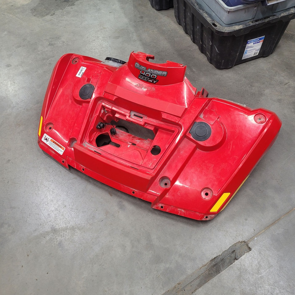 (new ref. 715002329) front fender, red