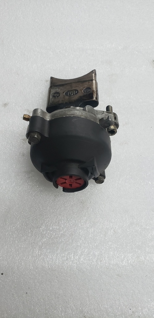 VALVE HOUSING - 420854454 ski doo
