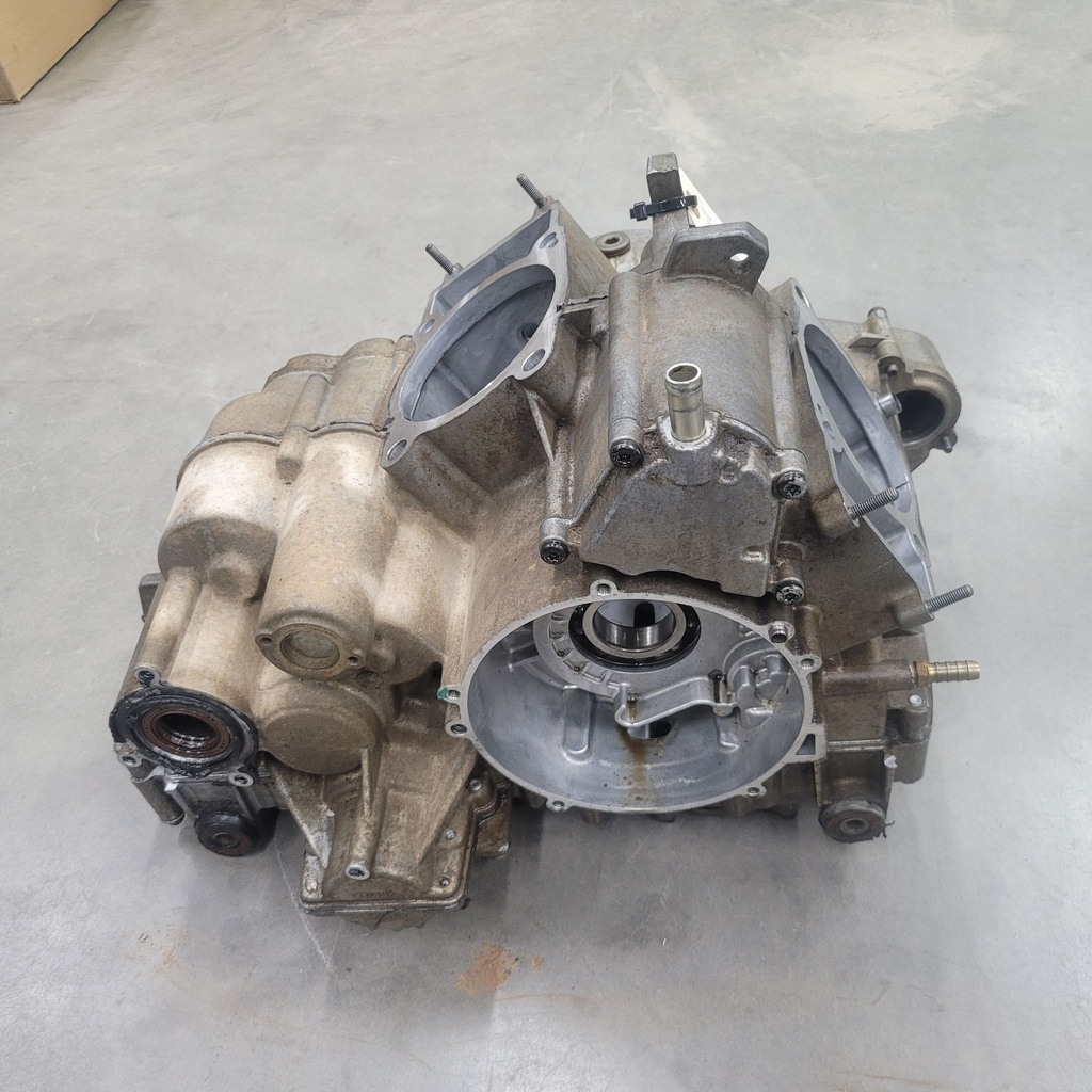 crankcase,asm w/bearings (h2 k) (inc. 2-14)