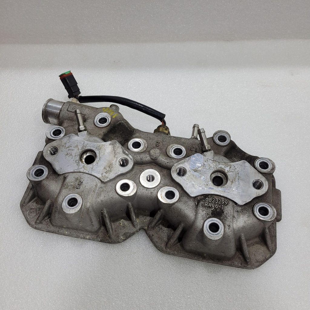 [420623298-001] Head Cylinder Cover