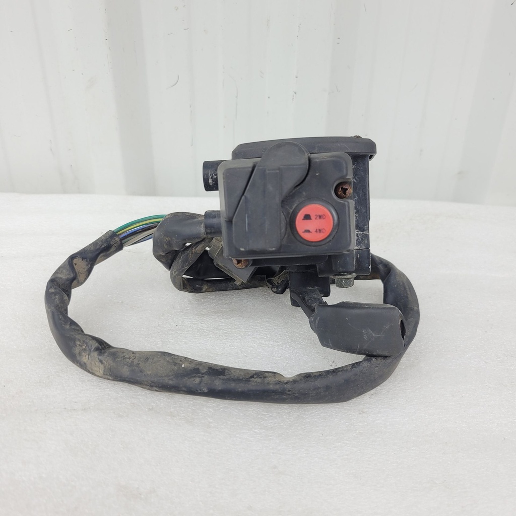 (new ref. 7020-160700-10002) handlebar switch,rh