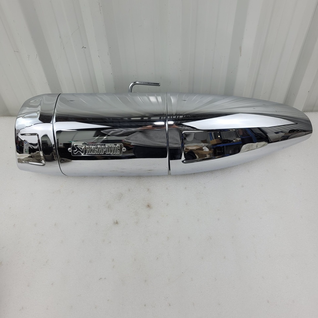 Akrapoviĉ Straight Shot Silencer