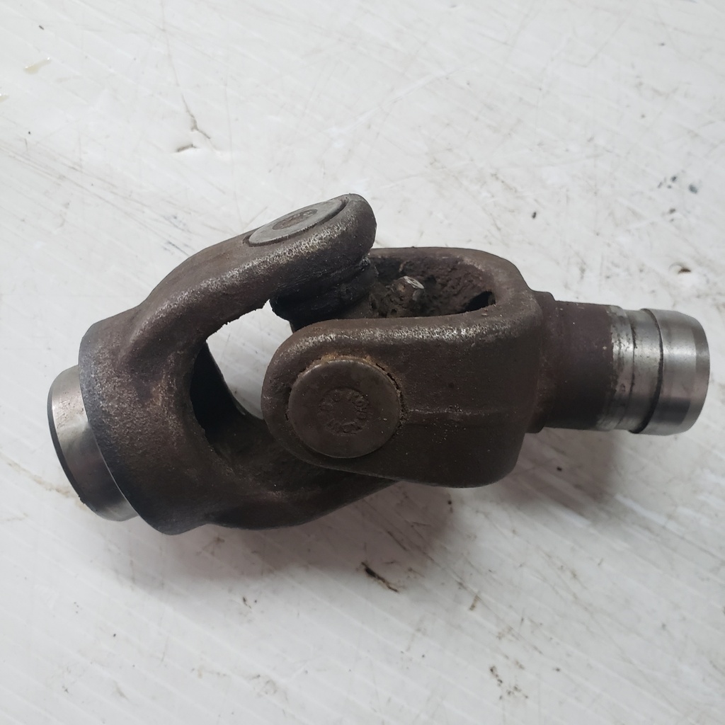 (new ref. 4s1-46146-01-00) . .yoke, joint 2
