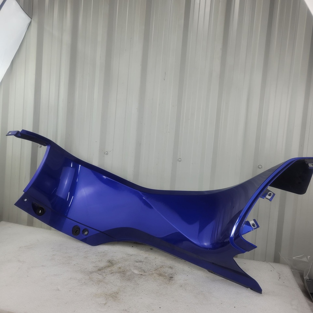 rh upper lateral panel, blue blue model