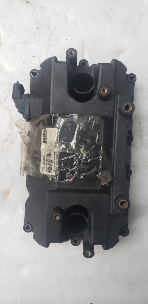 VALVE COVER