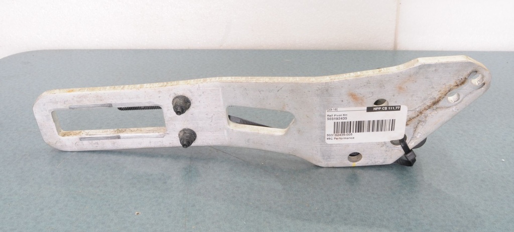 rail pivot rh