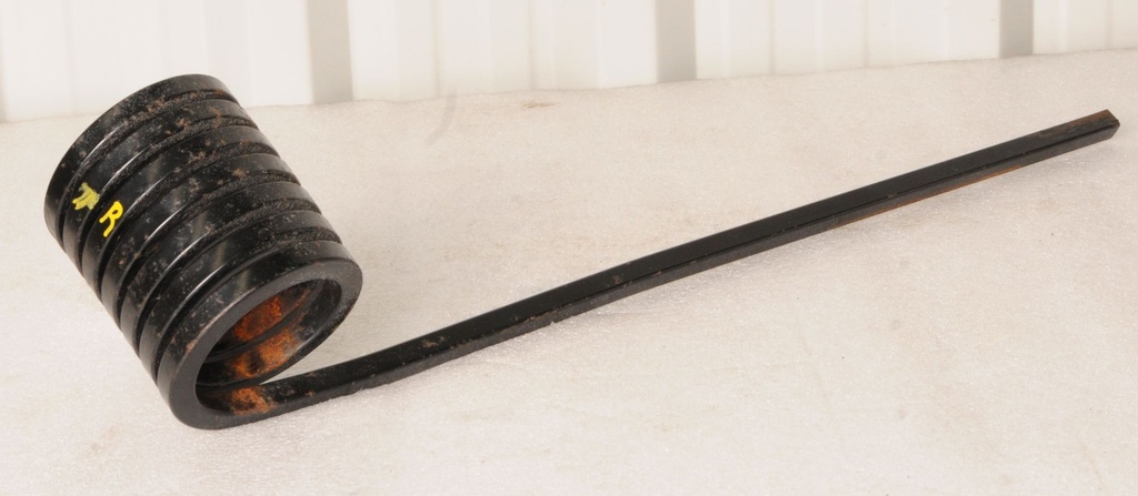 black, rh spring square