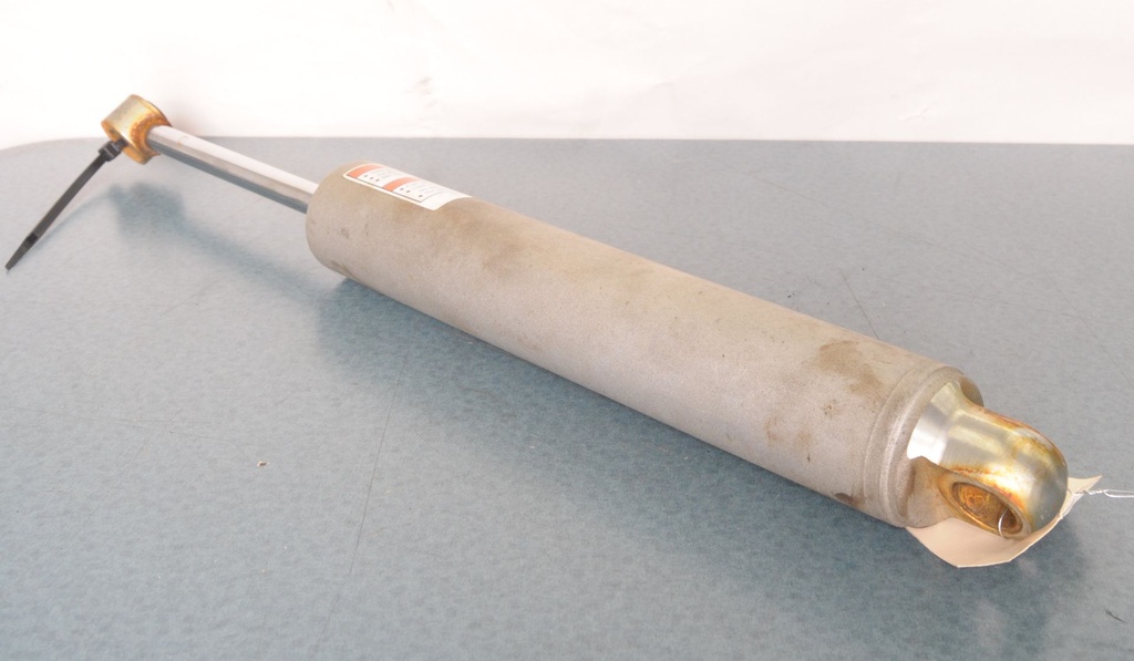 rear shock lenght 165"