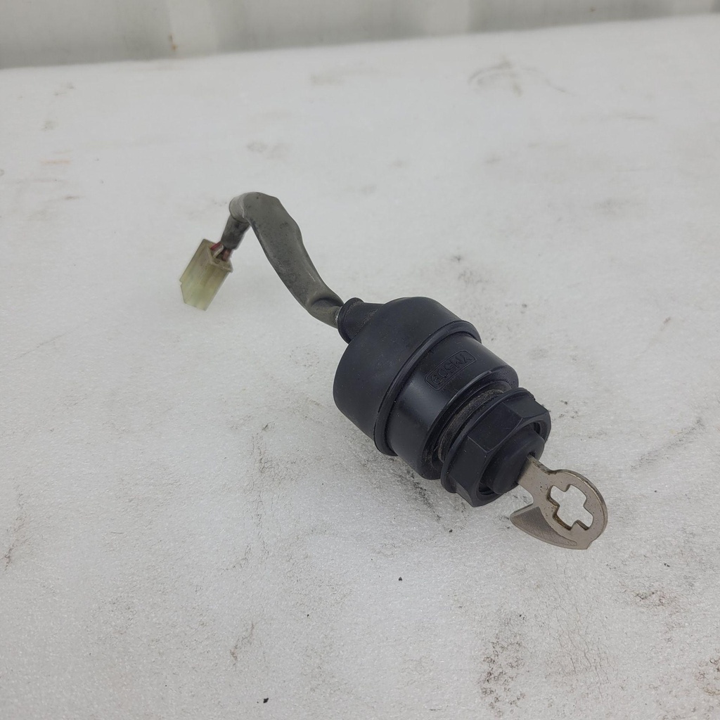 [8ES825100000-001] (new ref. 8fj-82510-00-00) main switch assy