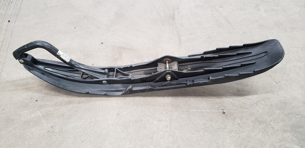 black pilot ski ass'y 6.9 lh