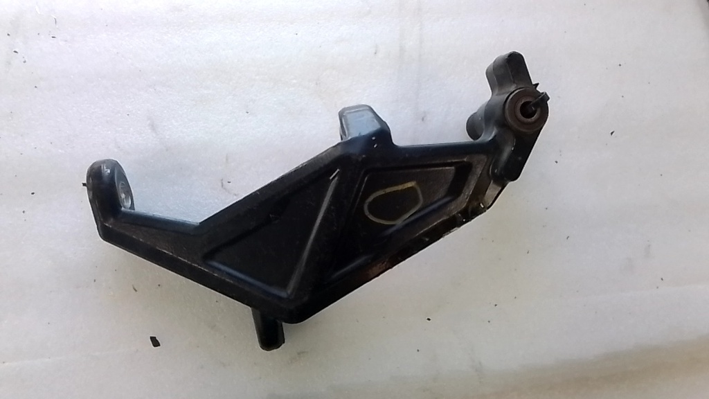 Black RH Ski Leg