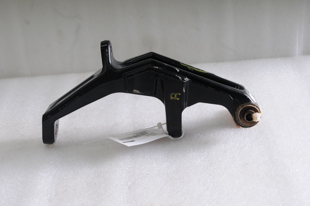 deep black, rh ski leg model with deep black ski leg