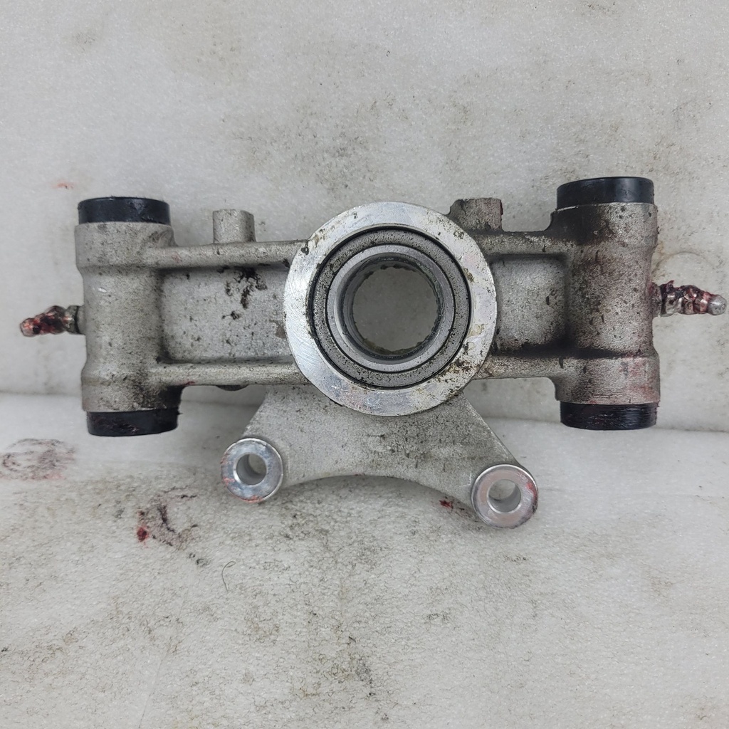 rh rear bearing carrier assy