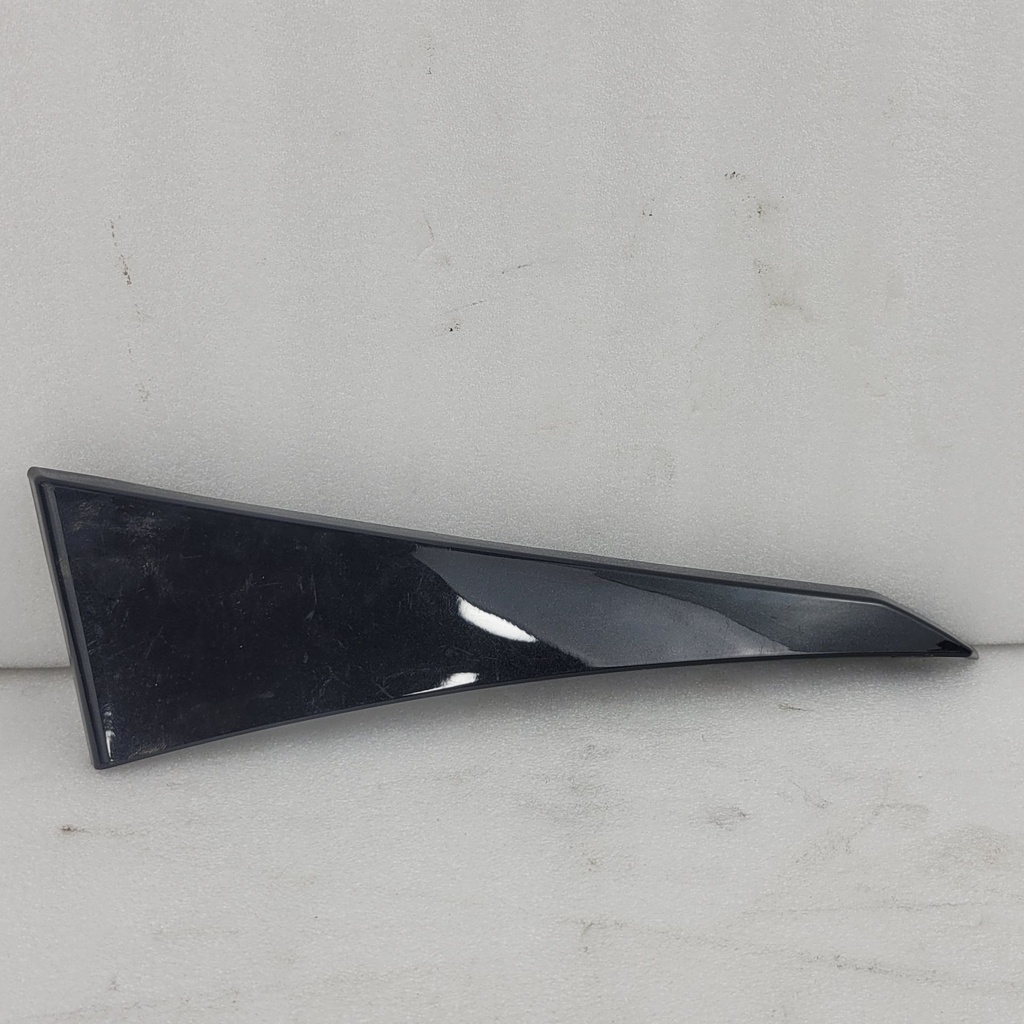 timeless black, lh rear panel trim