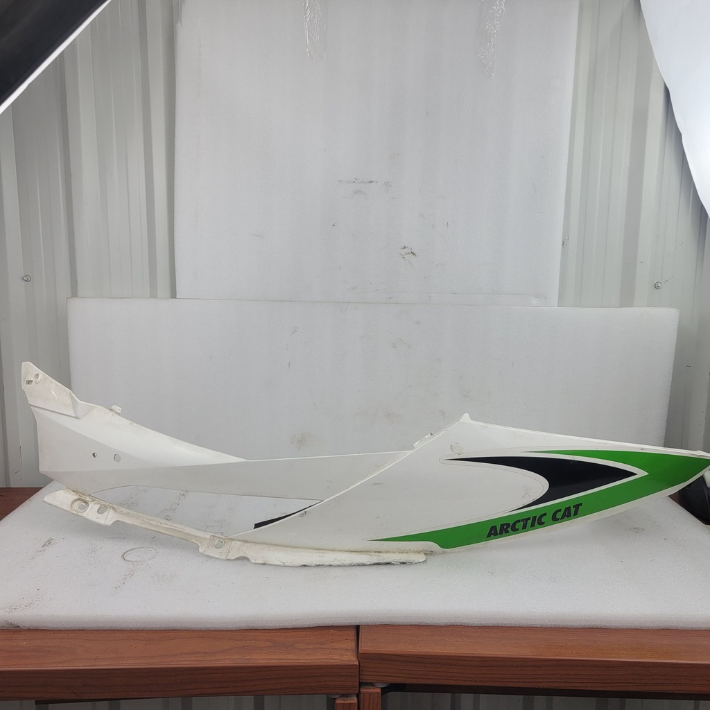 hood w/decals - right - white (inc. 2-3 and 5)