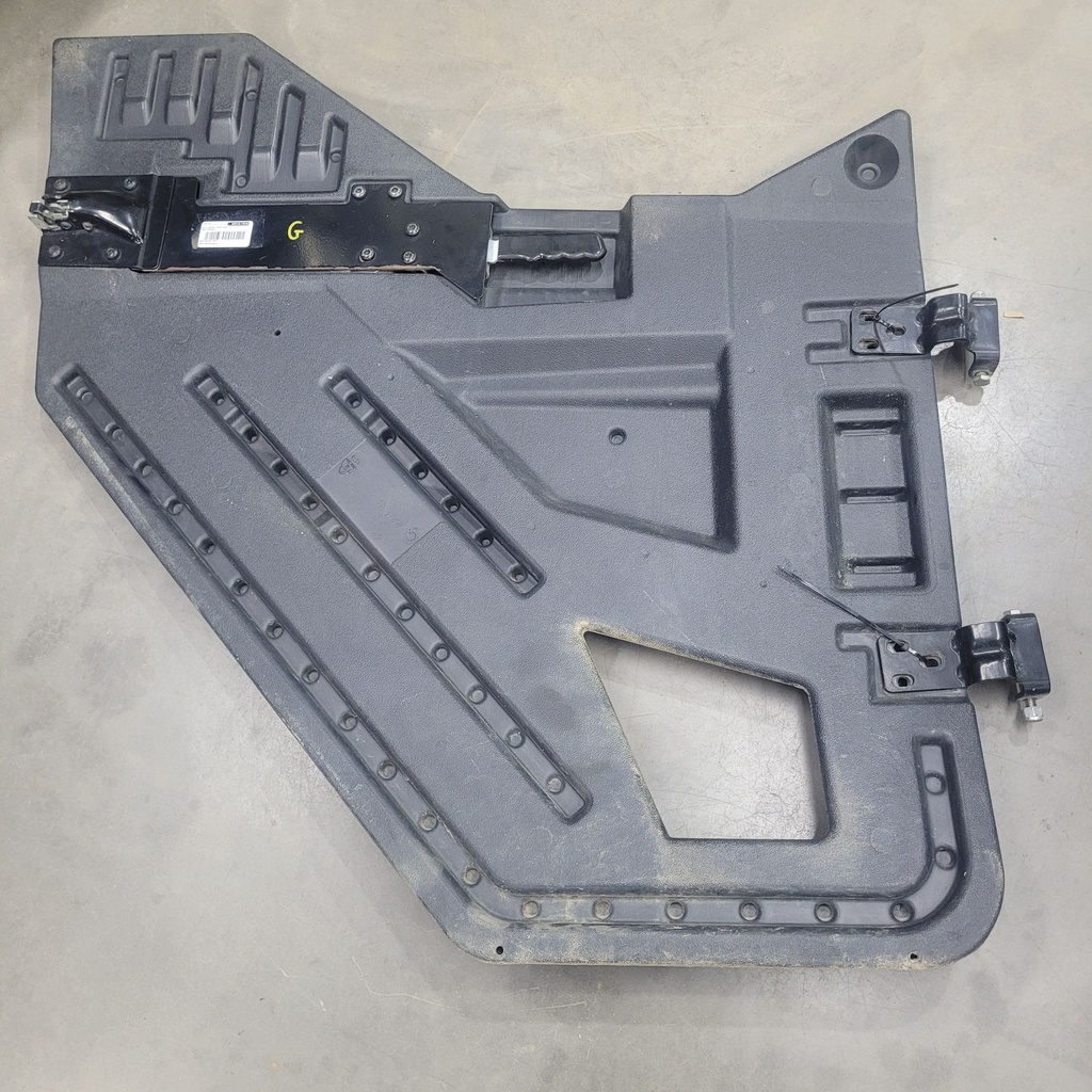 door (plastic) (driver side)