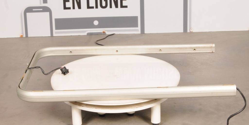 black, rear bumper model-le