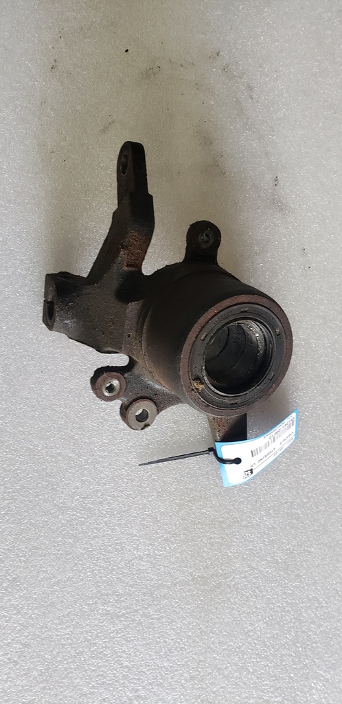 KNUCKLE, STEERING LH - 51241-09F10 suzuki