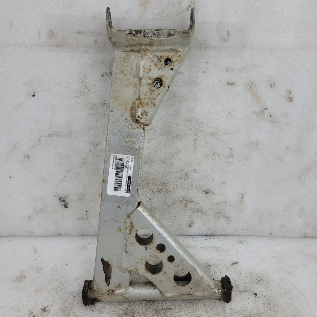 (new ref. 1025620-385) weld-uca,rear,rh,cloud silver