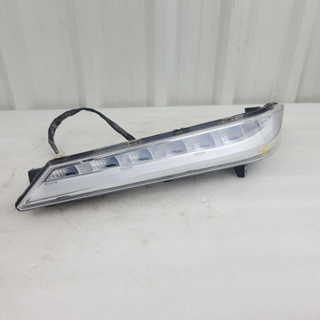 [CF01953] lh tail light