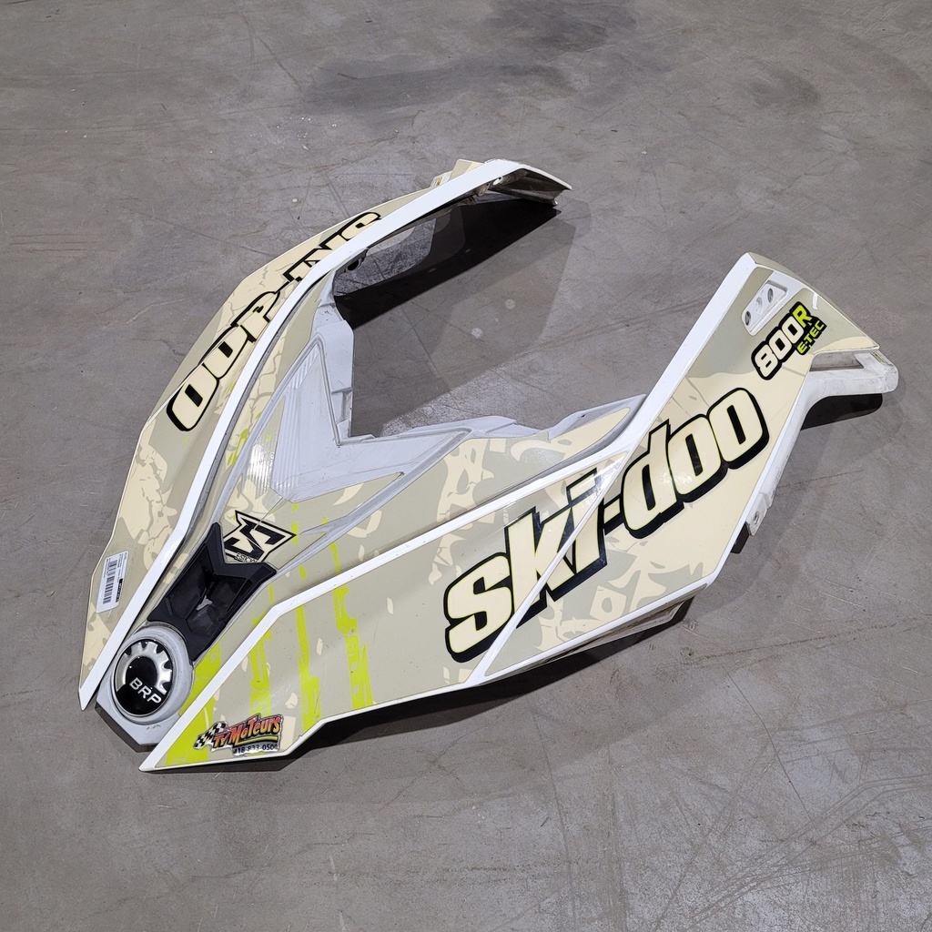 Catalyst Grey - Center Hood