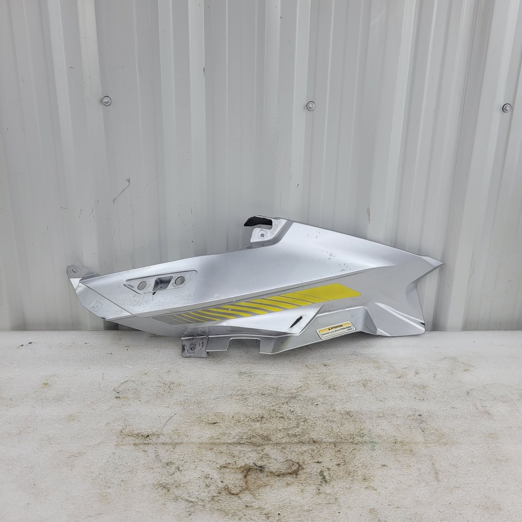 (new ref. 517306730) hyper silver, lh hood silver model